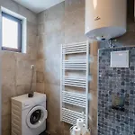 Fox A11 Apartment *