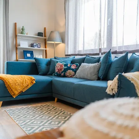 Fox A11 Apartment
