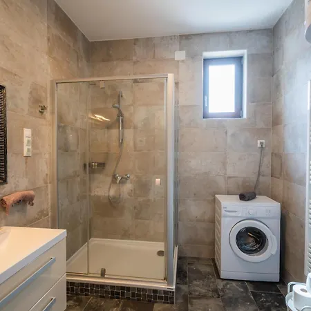 Fox A11 Appartement Zamárdi