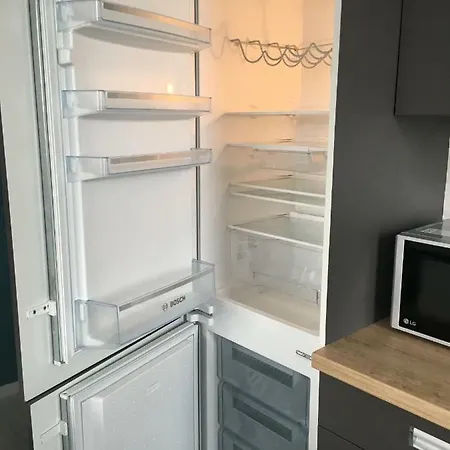 Fox A11 Apartment
