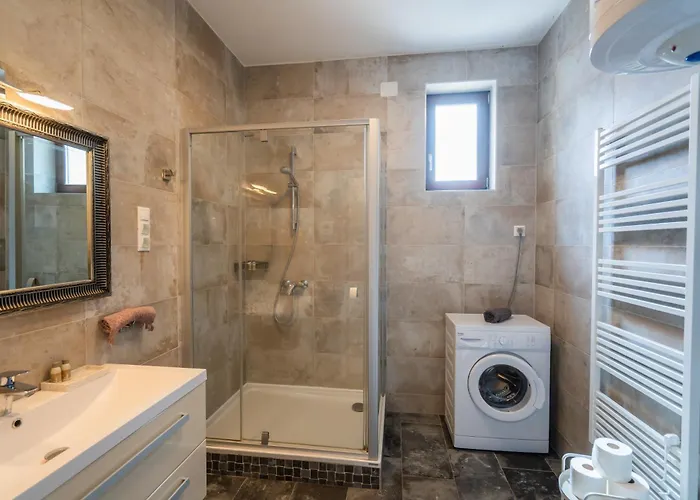 Fox A11 Daire Zamárdi